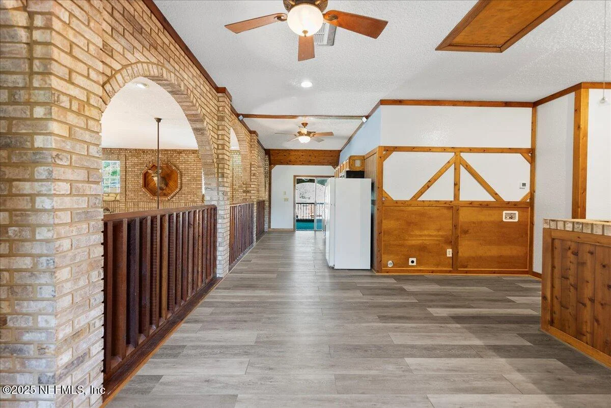 Clubhouse entrance at Duck Pond