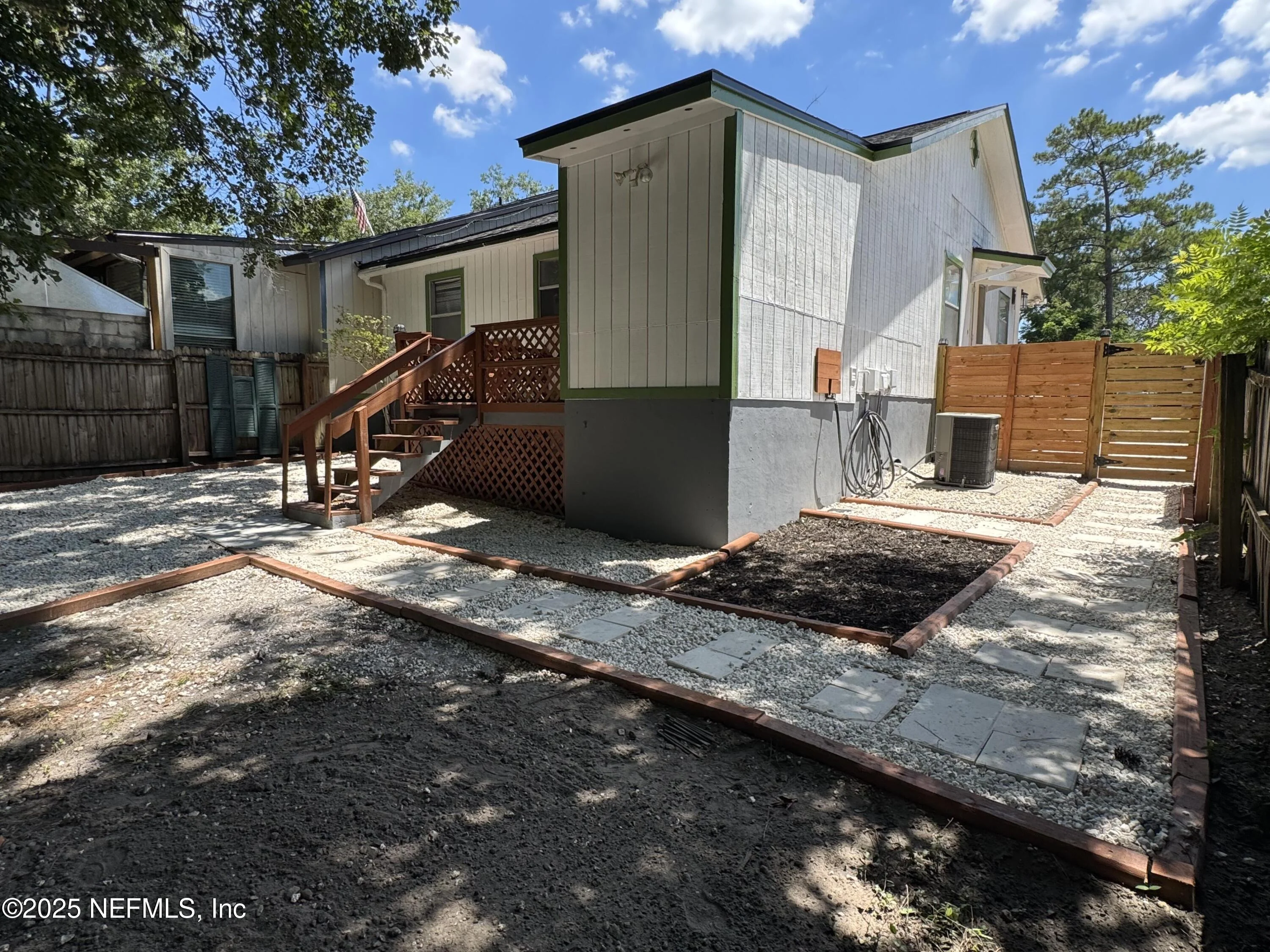 Lakes and amenities at Hidden Village