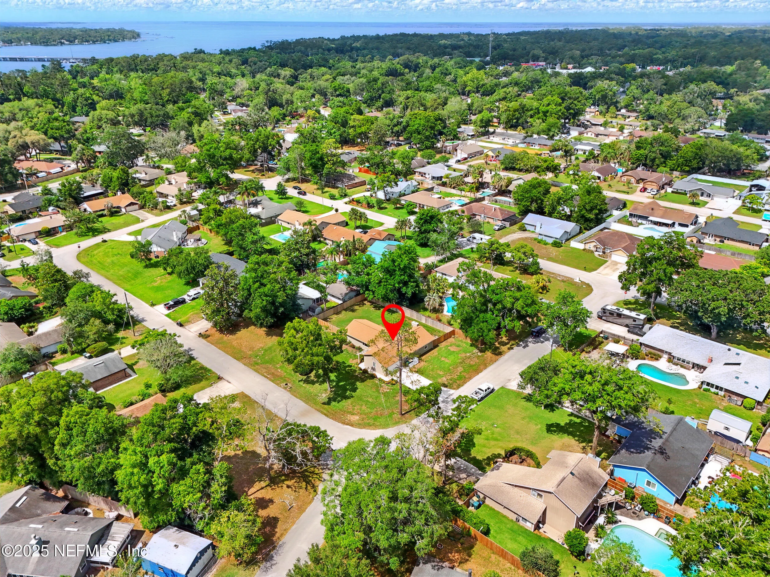 Lakes and amenities at Julington Hills
