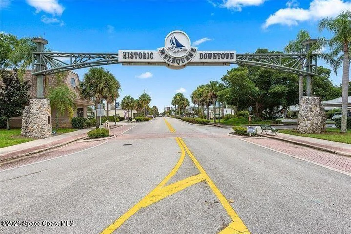 La Bertha Lawn