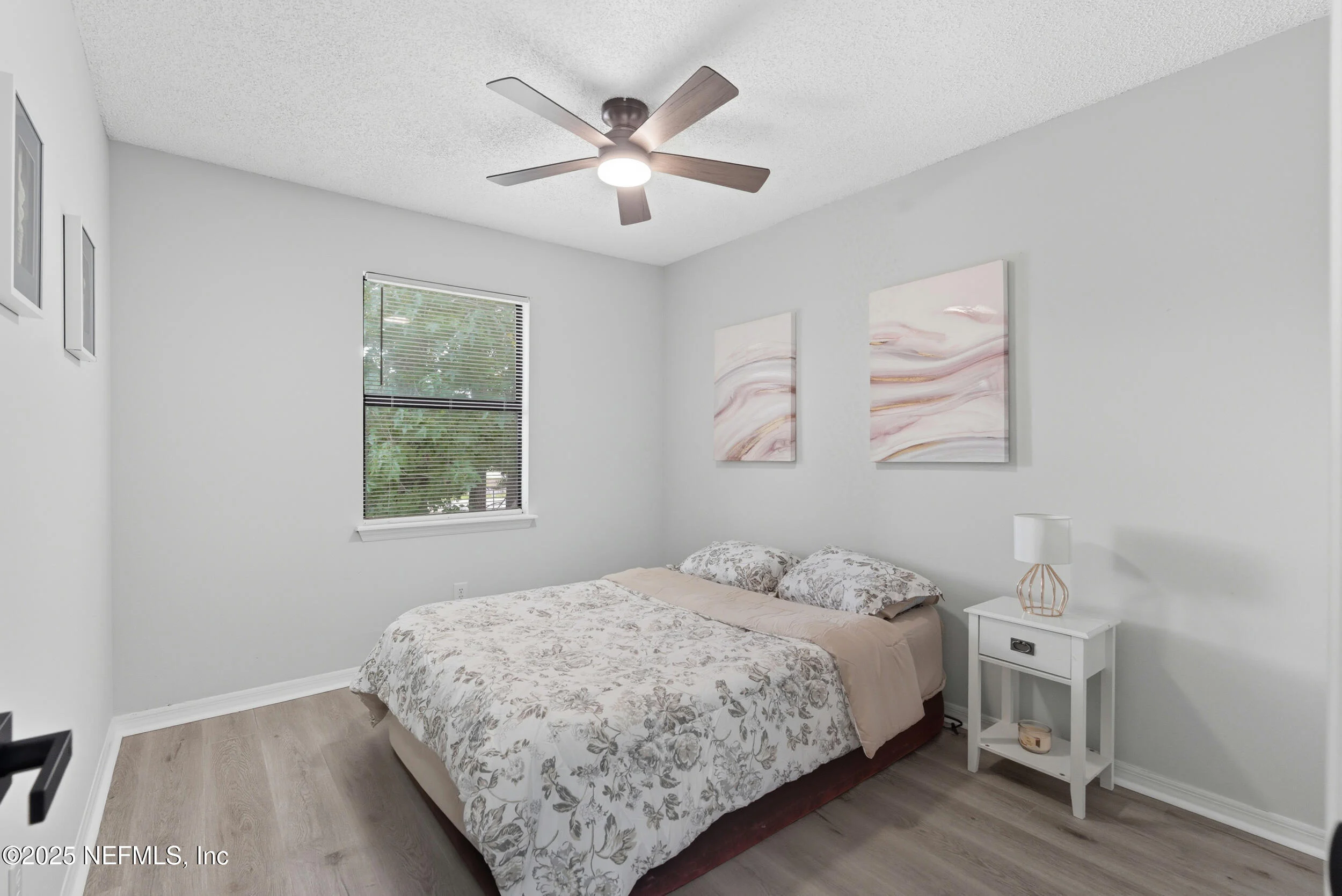 Lakes and amenities at Lexington Square