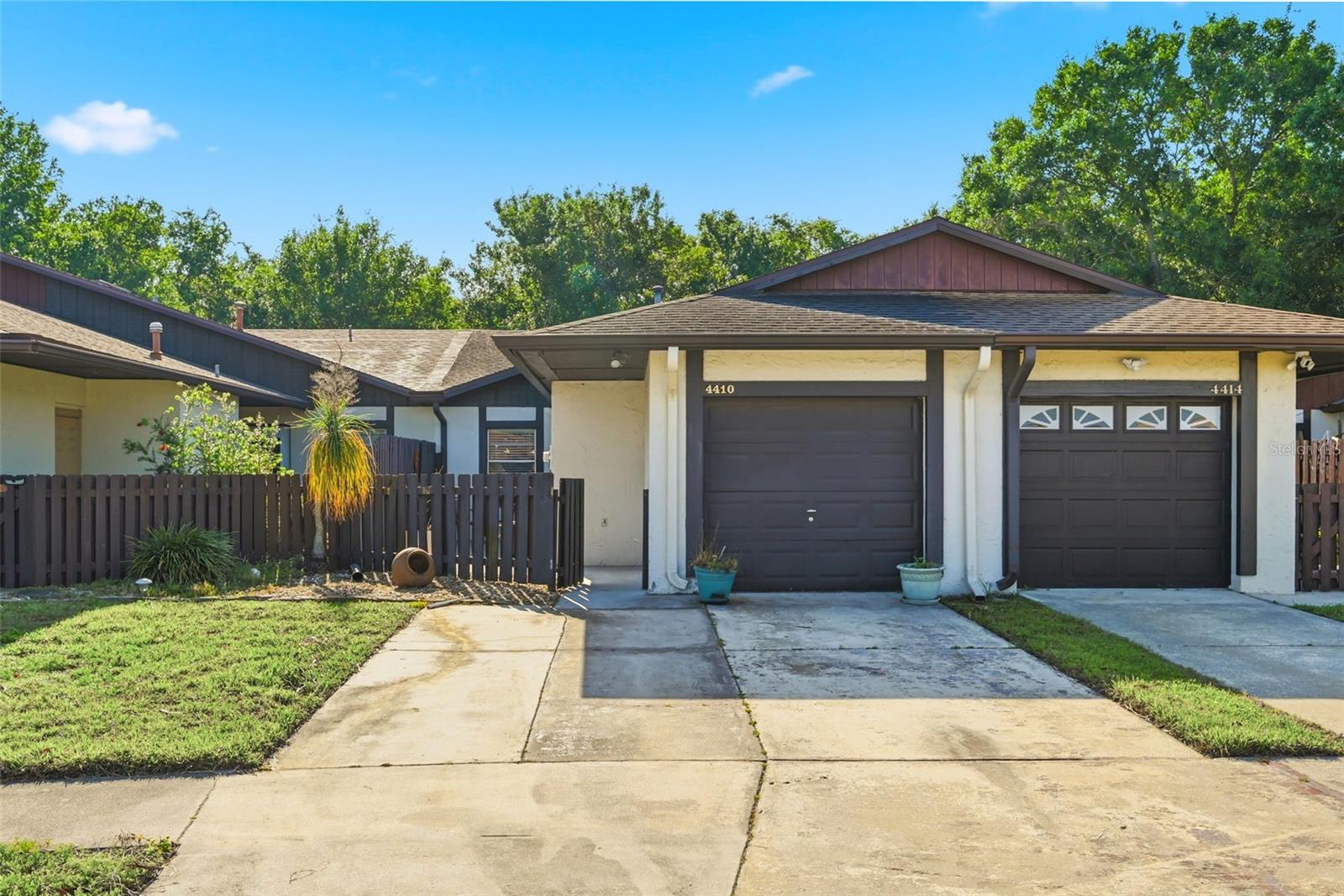 GREEN BRIAR VLG TOWNHOMES in Orlando