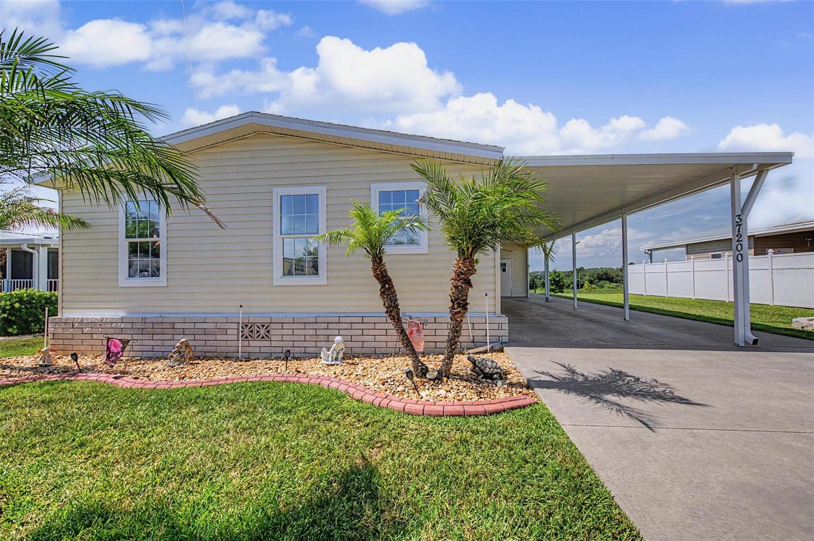 37200 Neukom Avenue home for sale in Grand Horizons
