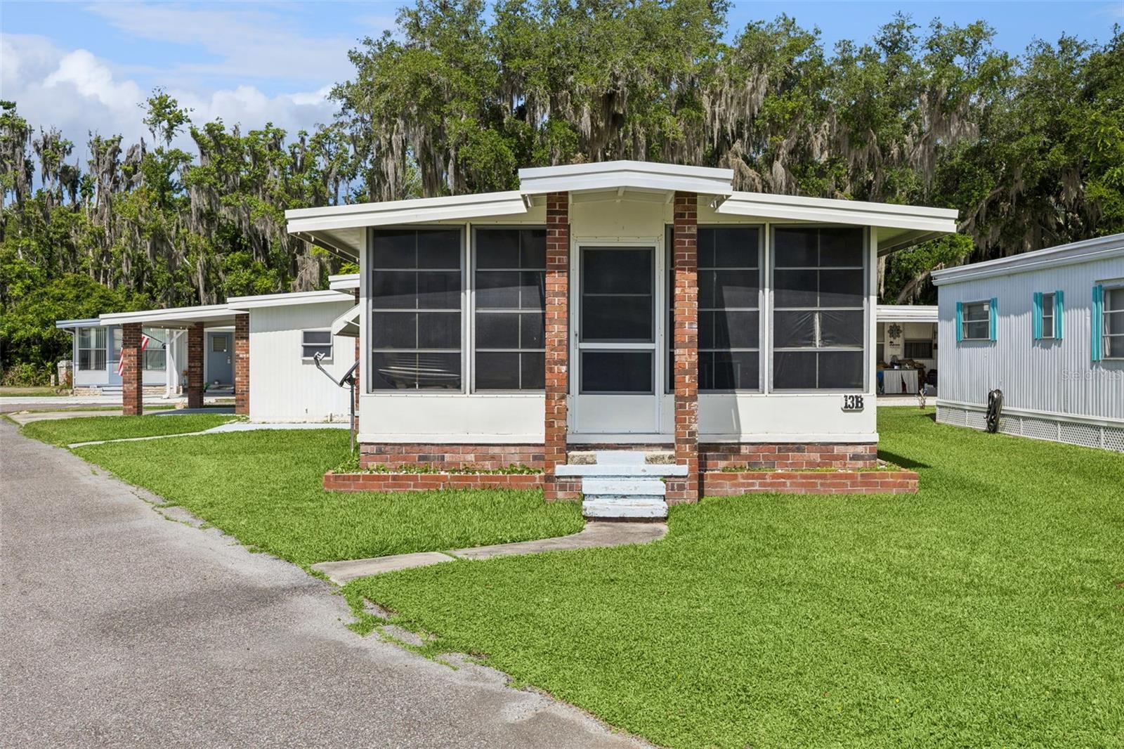 13 Cocos Plumosa Drive #B home for sale in EUSTIS COUNTRY CLUB MANOR MHP