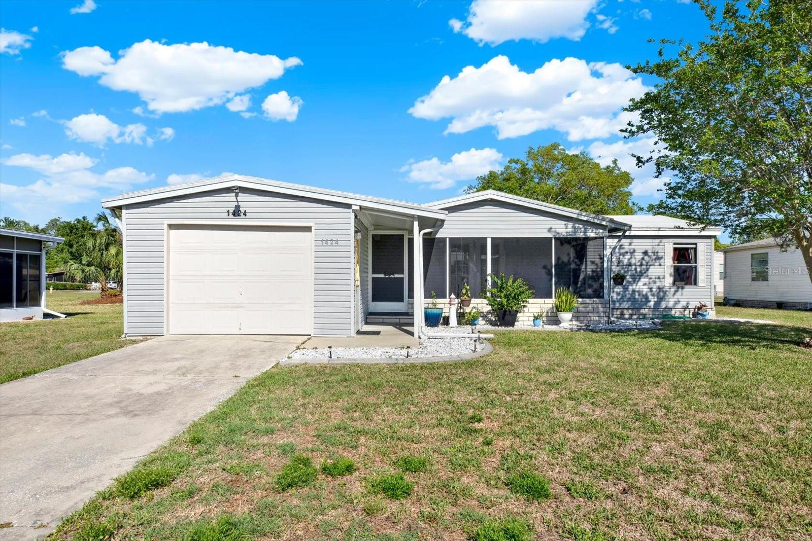 1424 Cross Bow Lane home for sale in Forest Glenn Phase I