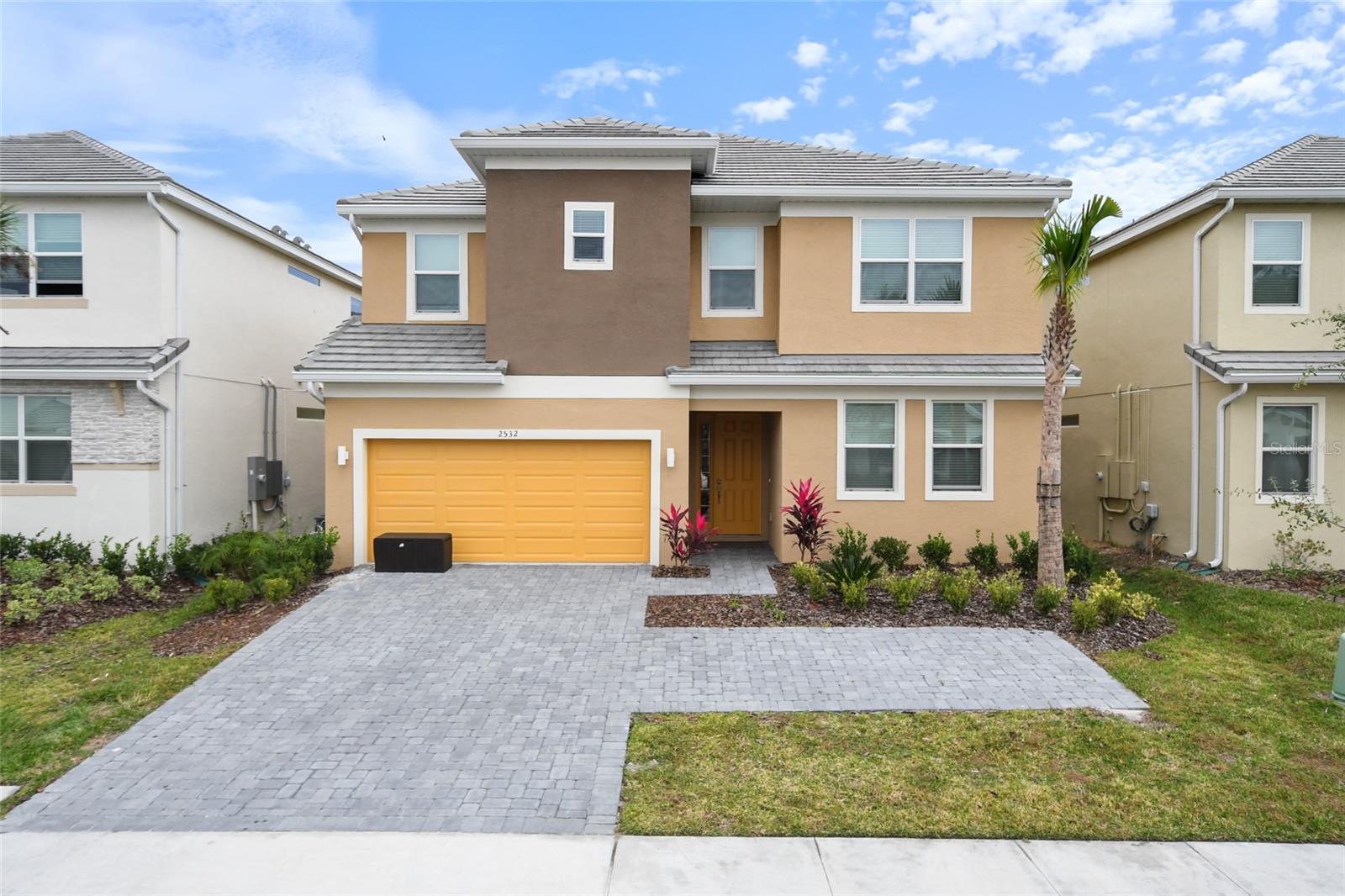 2532 Shanti Drive home for sale in VERANDA PALMS