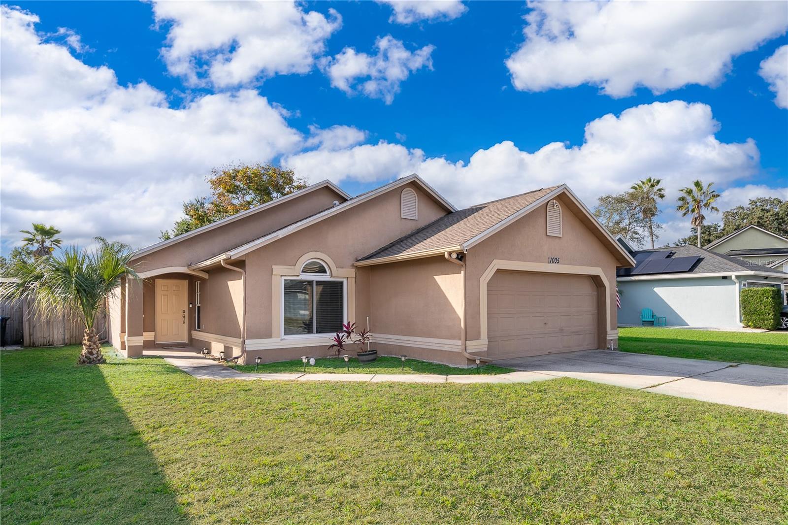 1005 Sugarberry Trail home for sale in ALAFAYA WOODS