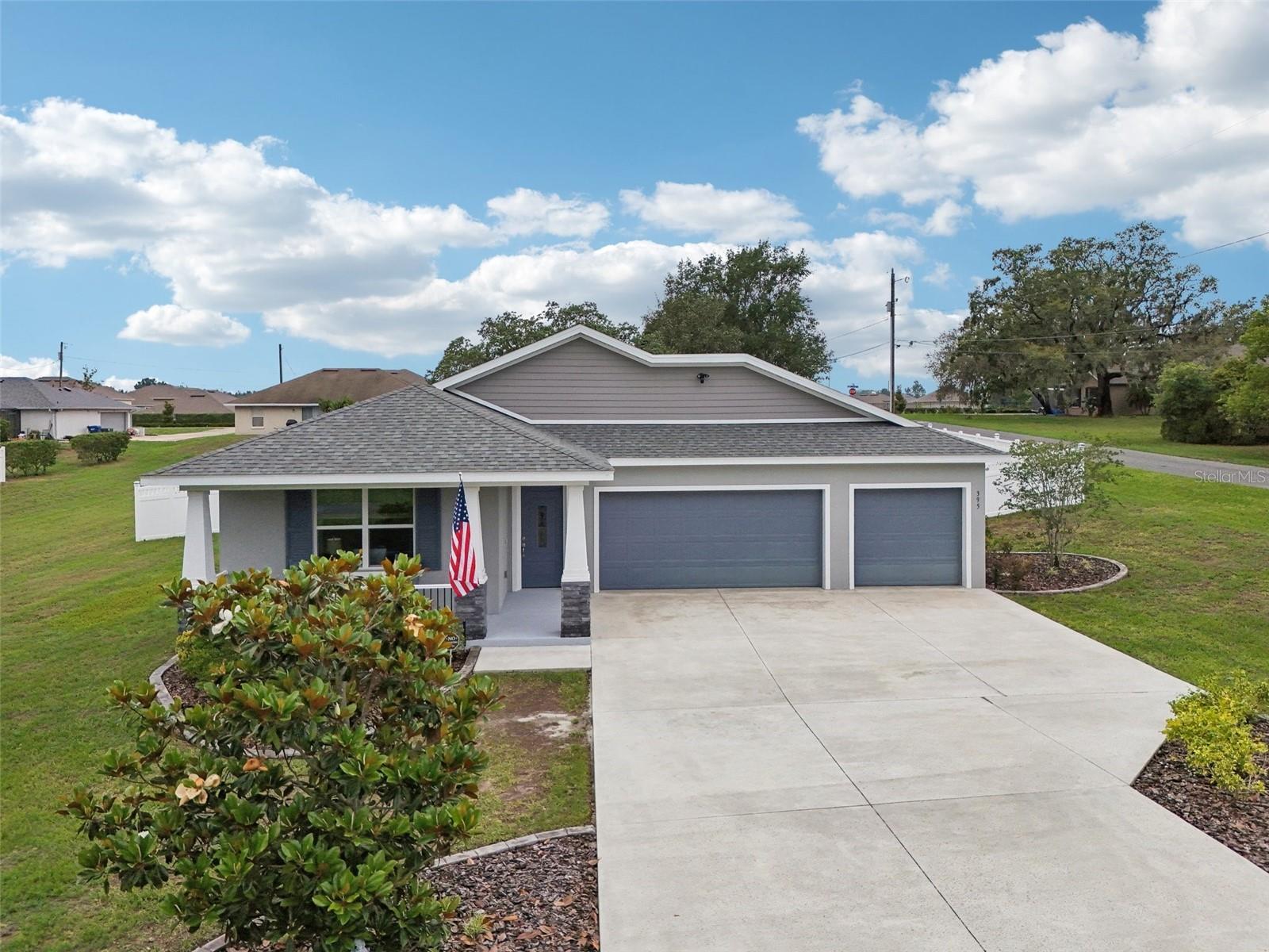 395 S Dixie Drive home for sale in HOWEY PALM GARDENS