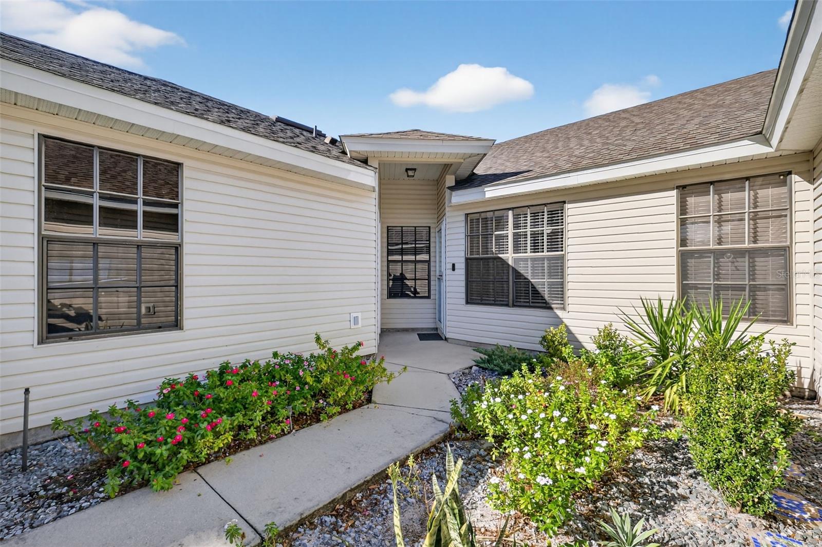 579 Juniper Way home for sale in TAVARES BAYTREE PH III SUB