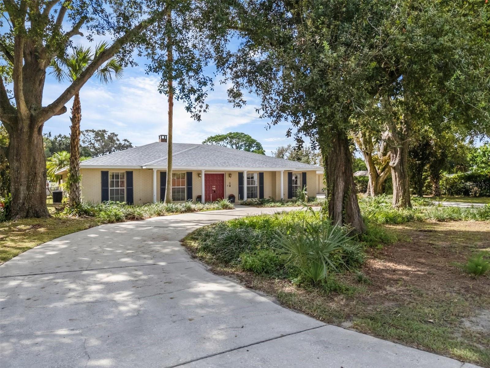 2111 Winterset Road home for sale in Lake Winterset Acres