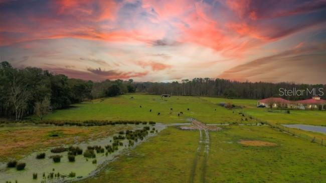 SLOANS RIDGE ROAD
