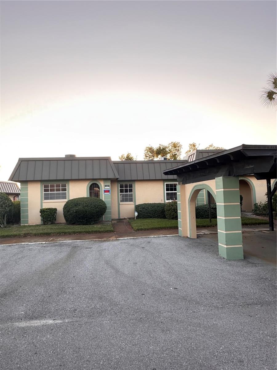 4407 Summersun Drive home for sale in Gardens of Beacon Square
