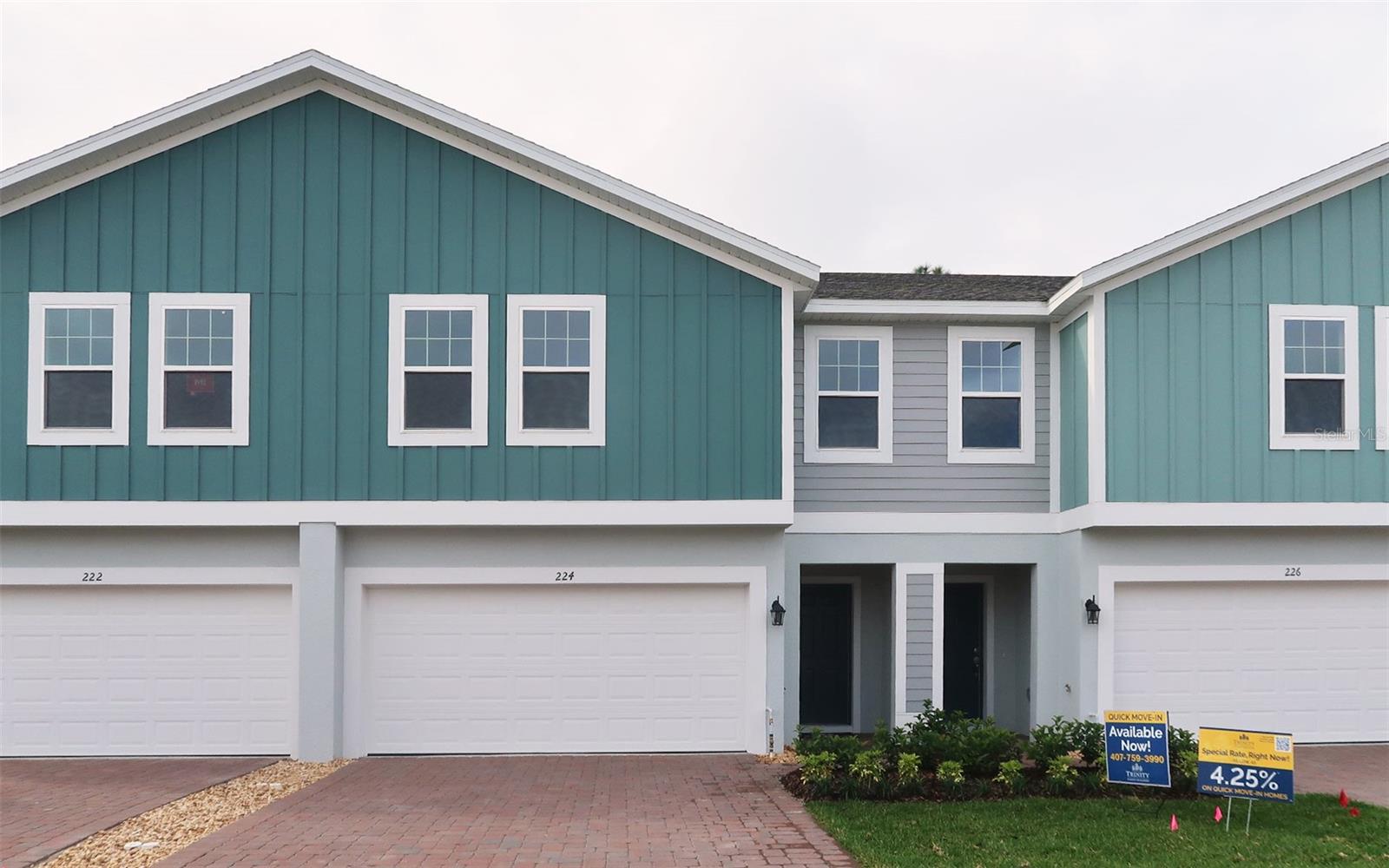 BLUE SPRINGS RESERVE TOWNHOMES PHASE in Howey In The Hills