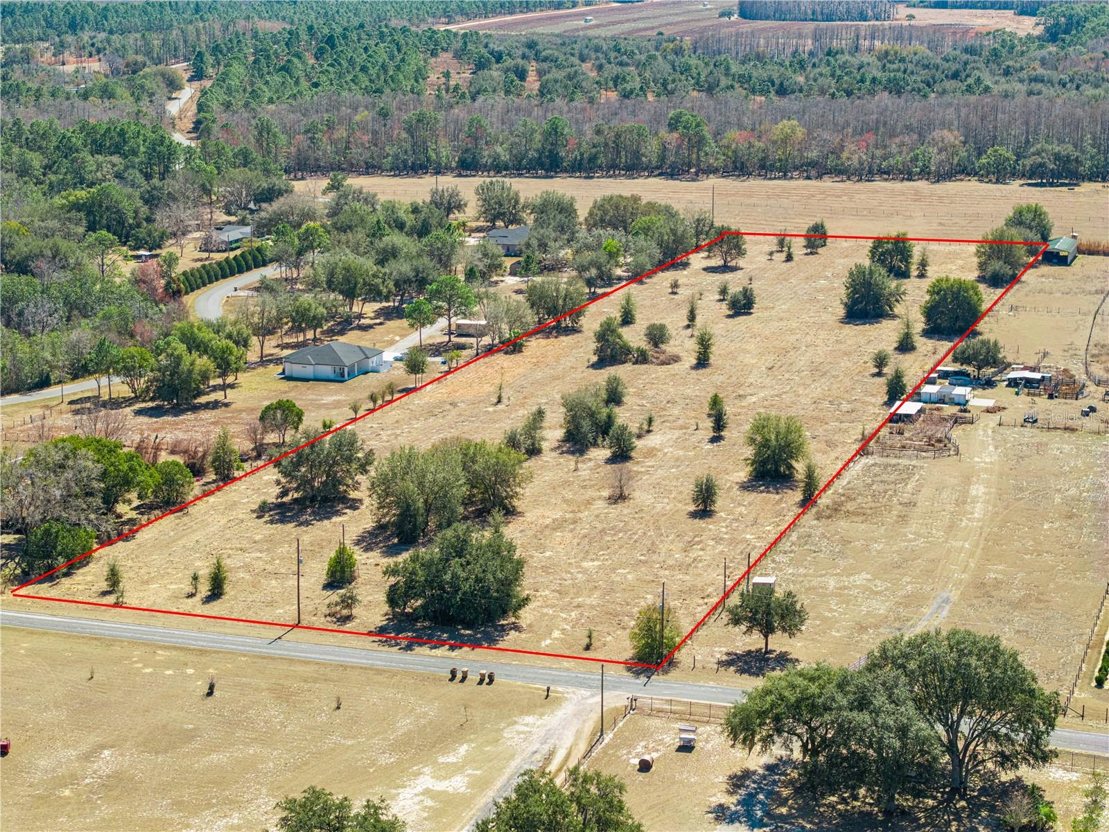 POSTAL COLONY 35-23-25 in Clermont