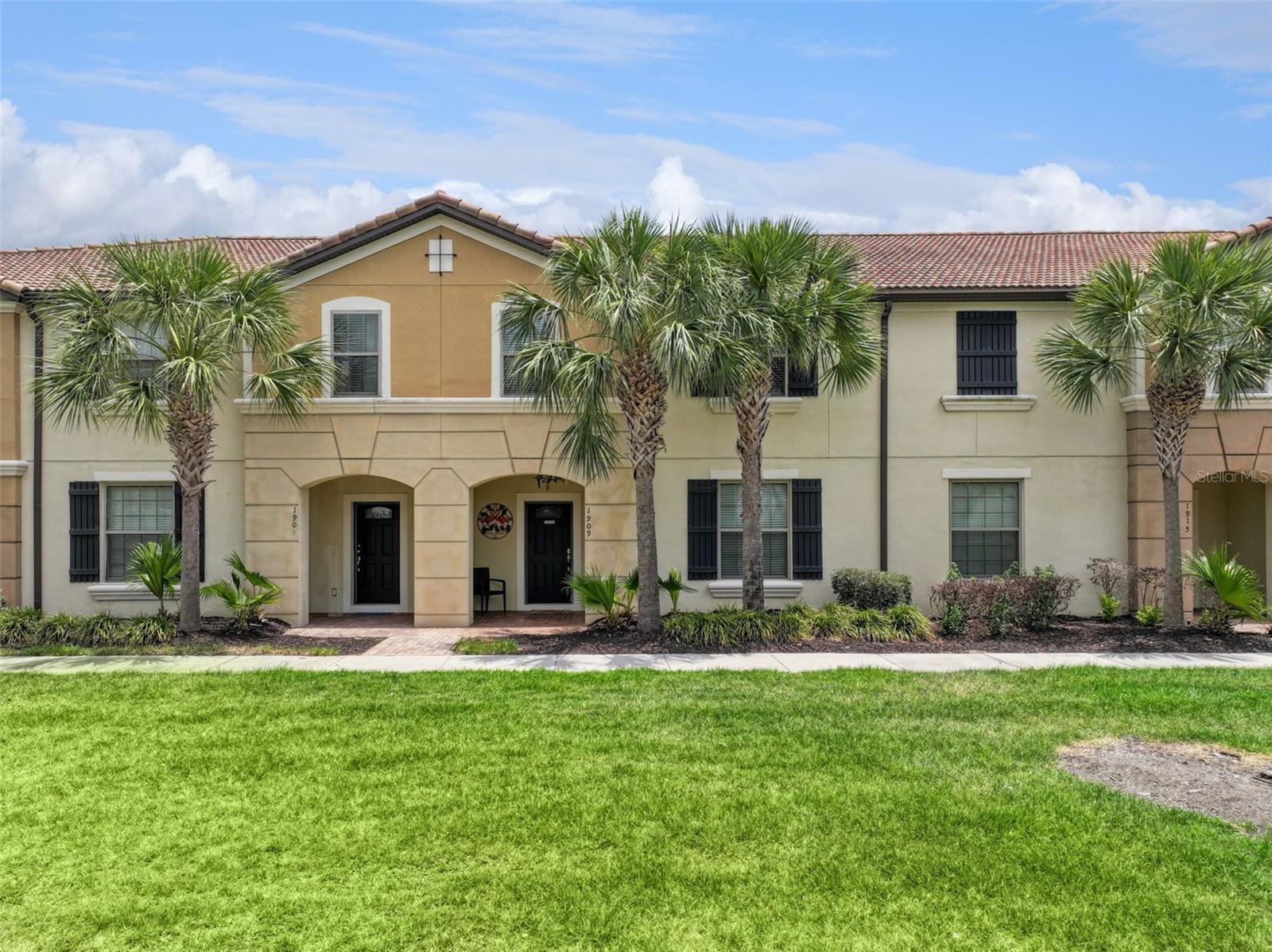 1909 Majorca Drive home for sale in WINDSOR AT WESTSIDE