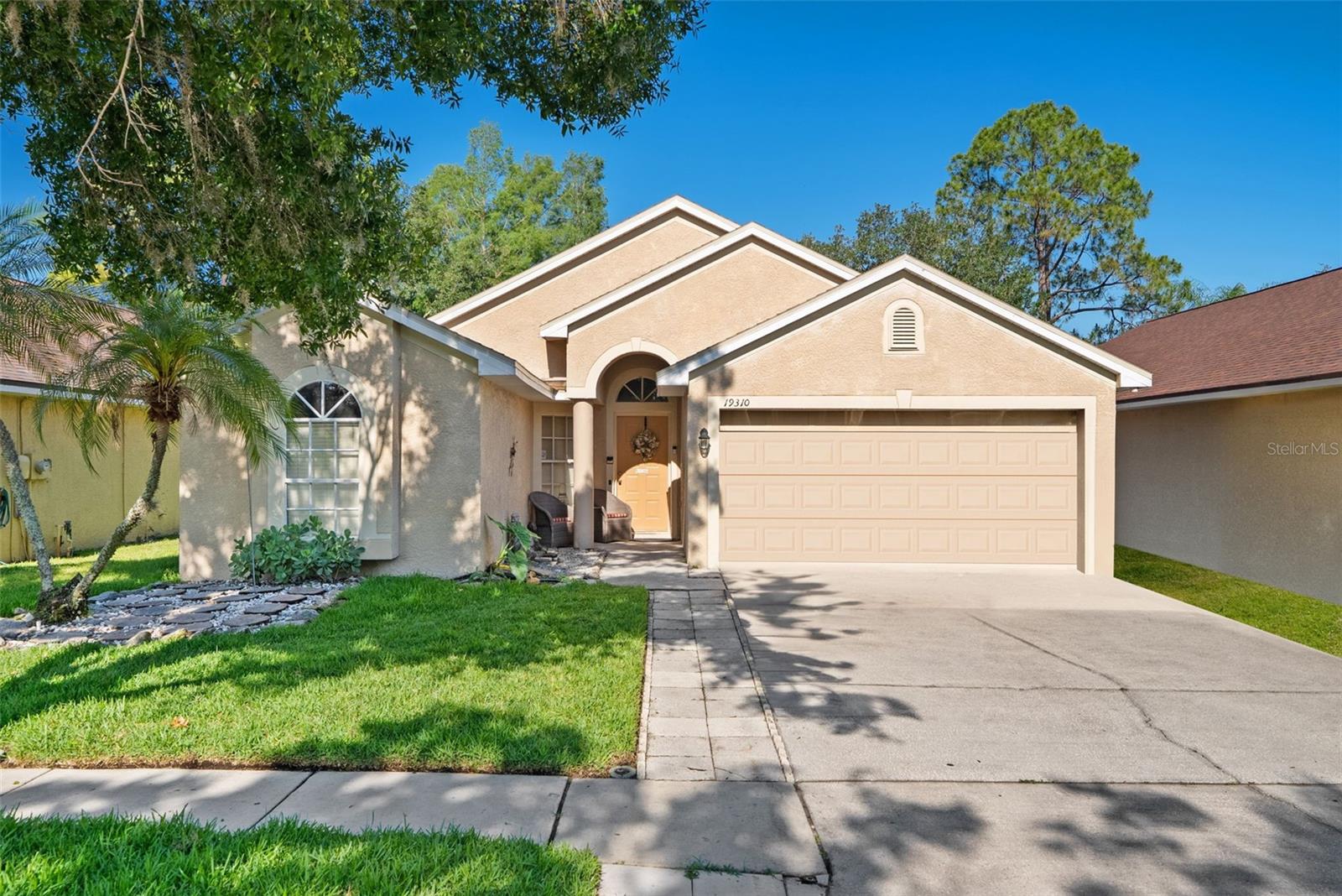 19310 Garden Quilt Circle home for sale in Villarosa