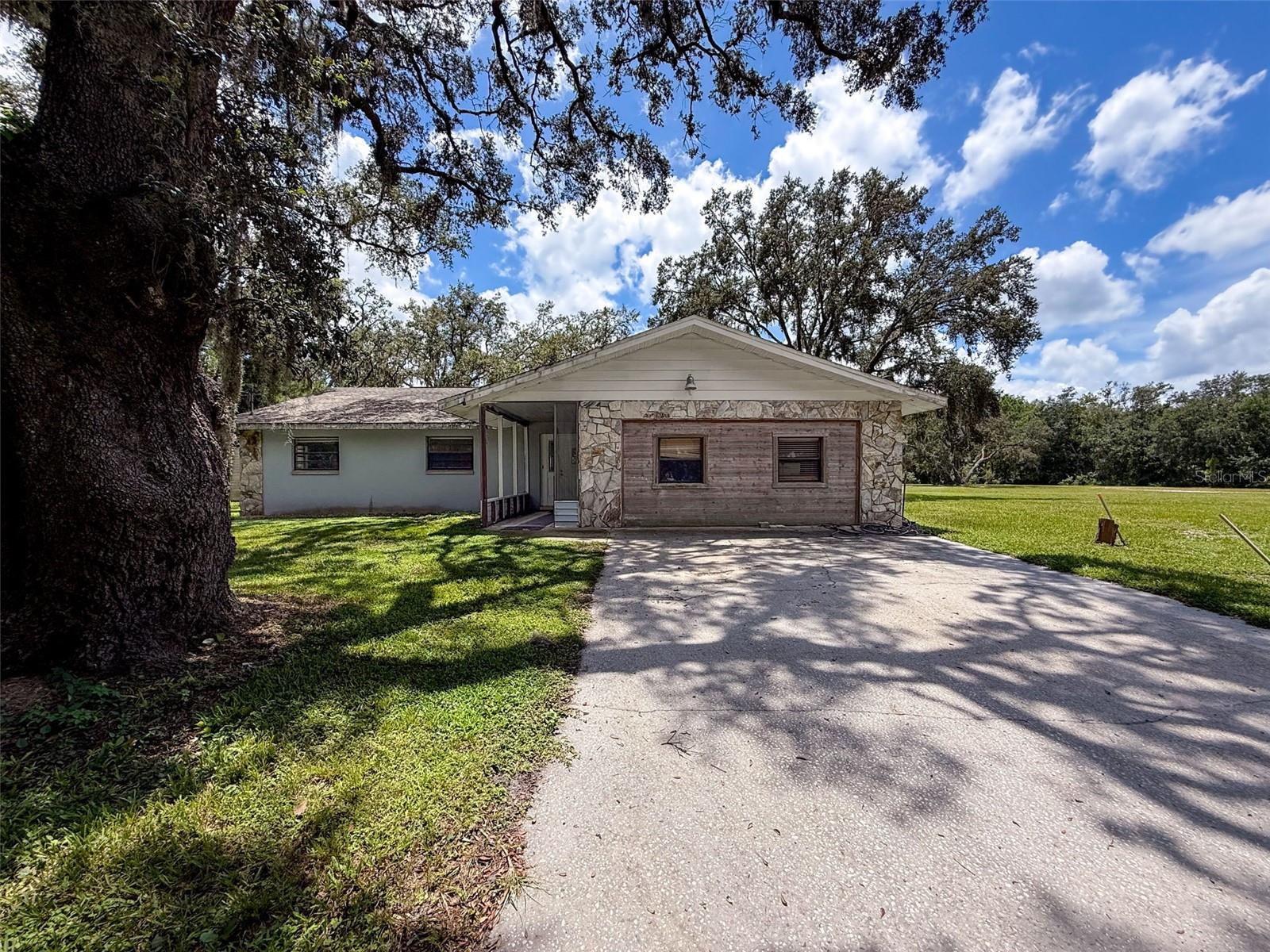 15438/15440 Azra Dr home for sale in Keystone Park Colony