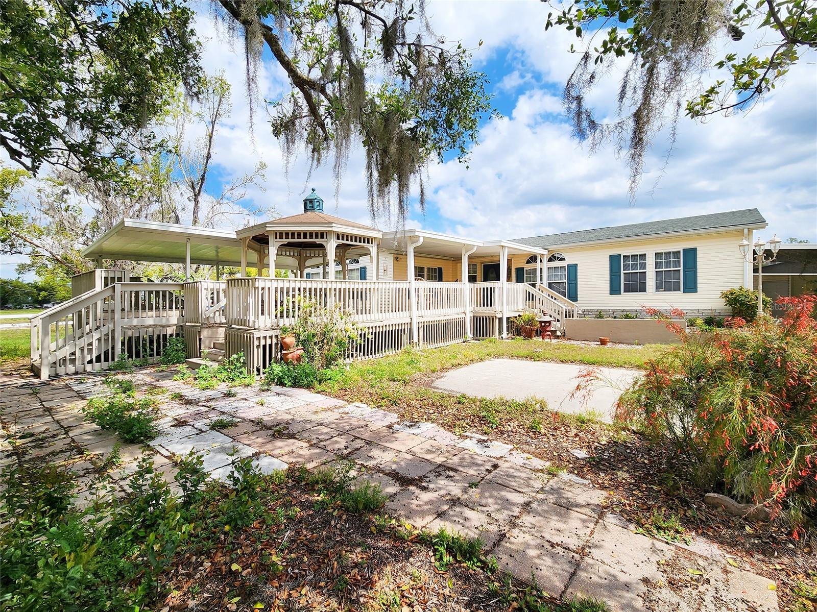 3550 Coats Road home for sale in Zephyrhills Colony Company