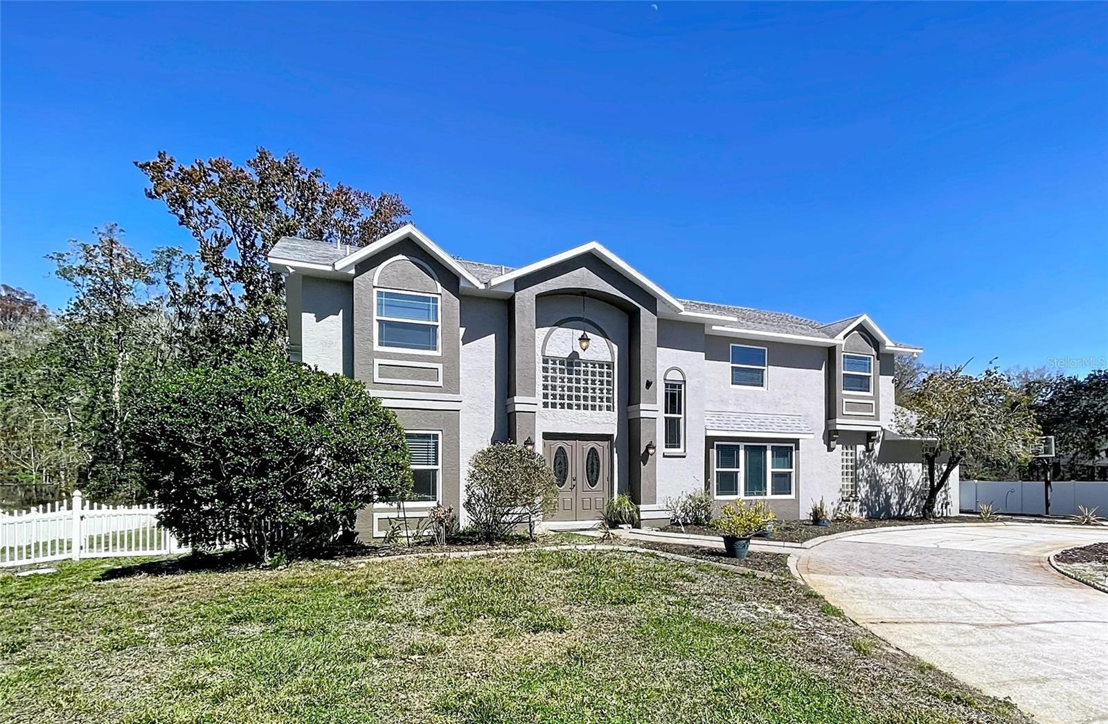 10655 Lakeview Drive home for sale in Golden Acres