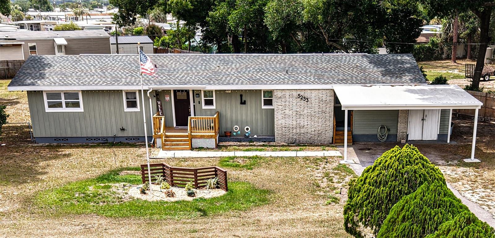5233 Hill Drive home for sale in Zephyrhills Colony Company