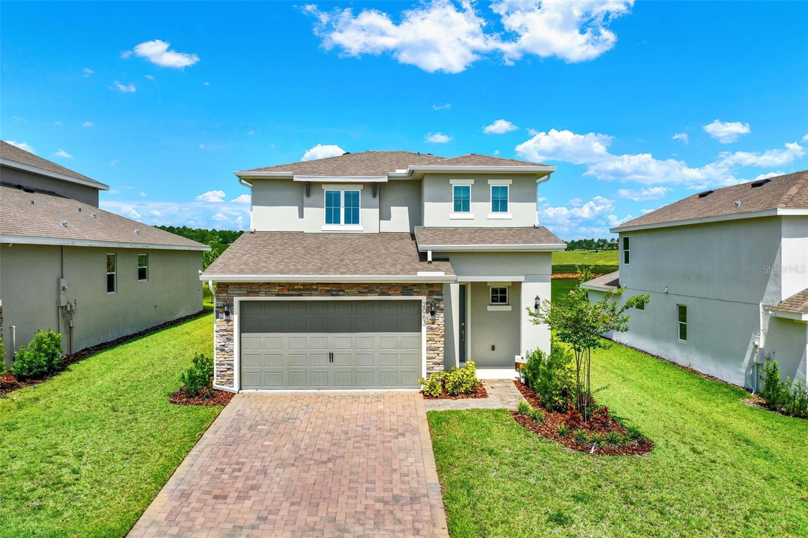 VILLAGES AT MINNEOLA HILLS
