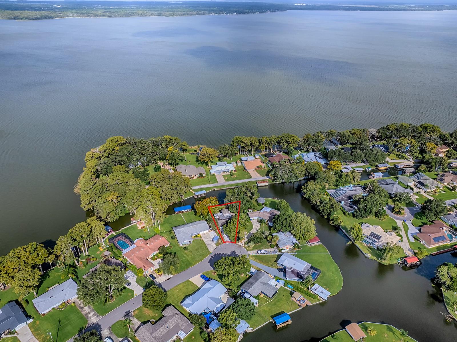 TAVARES NORTH LAKEWOOD PARK in Tavares