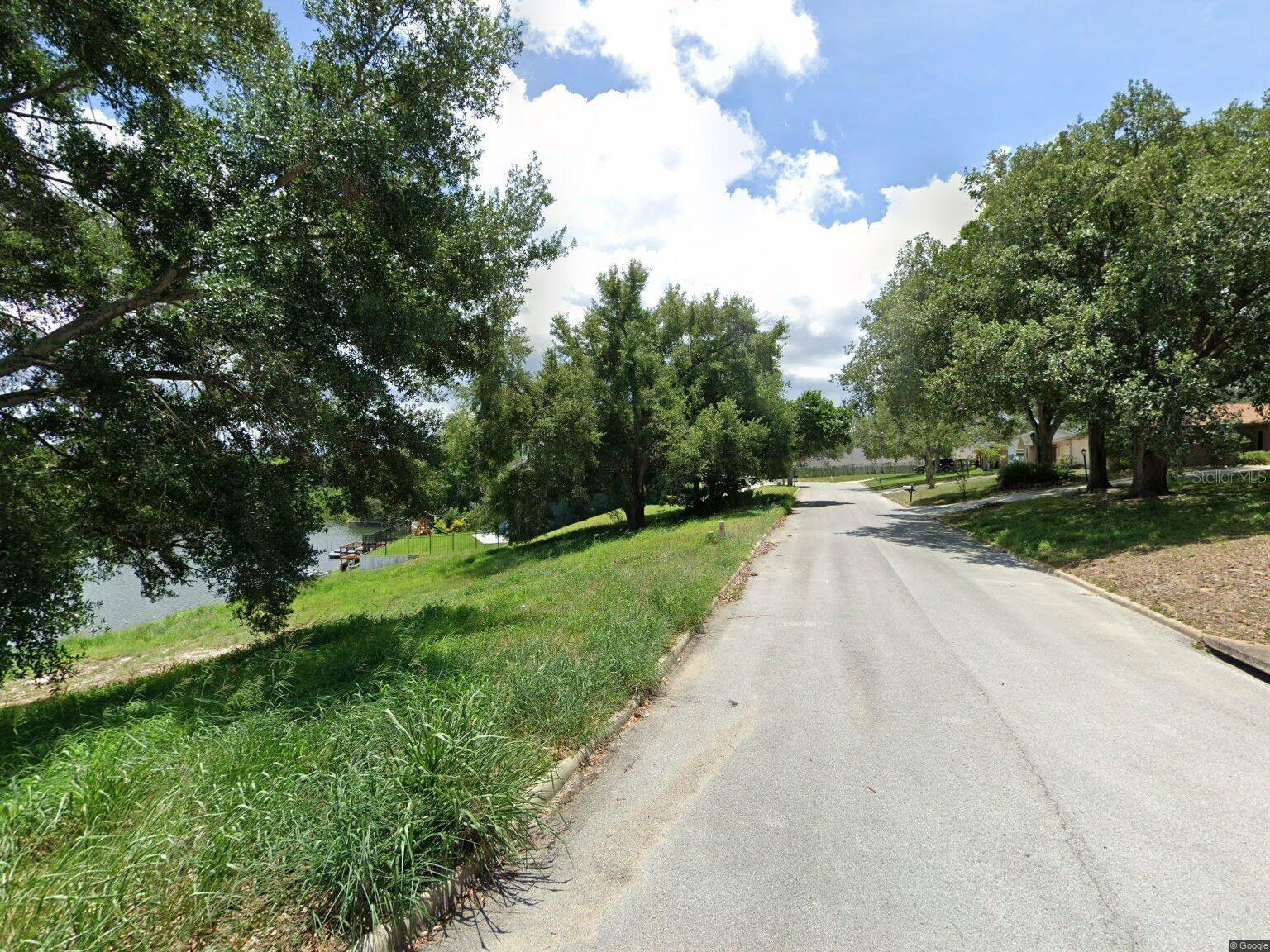 LAKE LOUISE TERRACE in Eustis