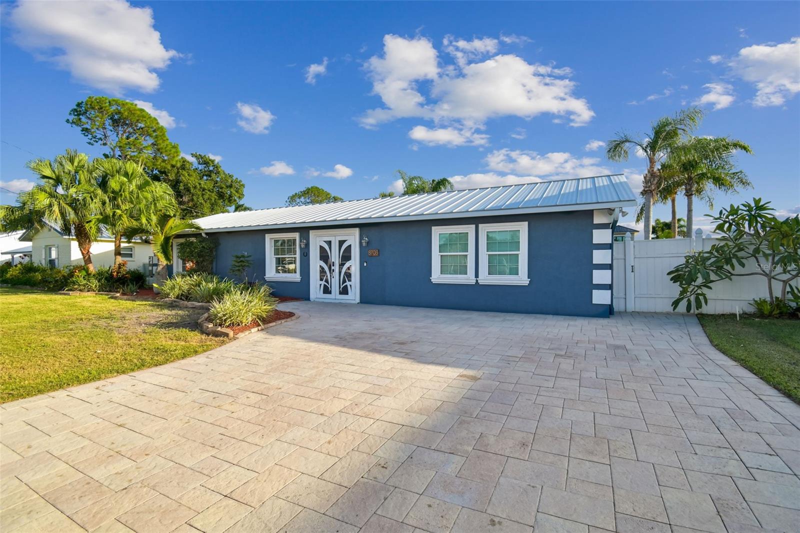 8708 Thornwood Lane home for sale in Bay Crest Park