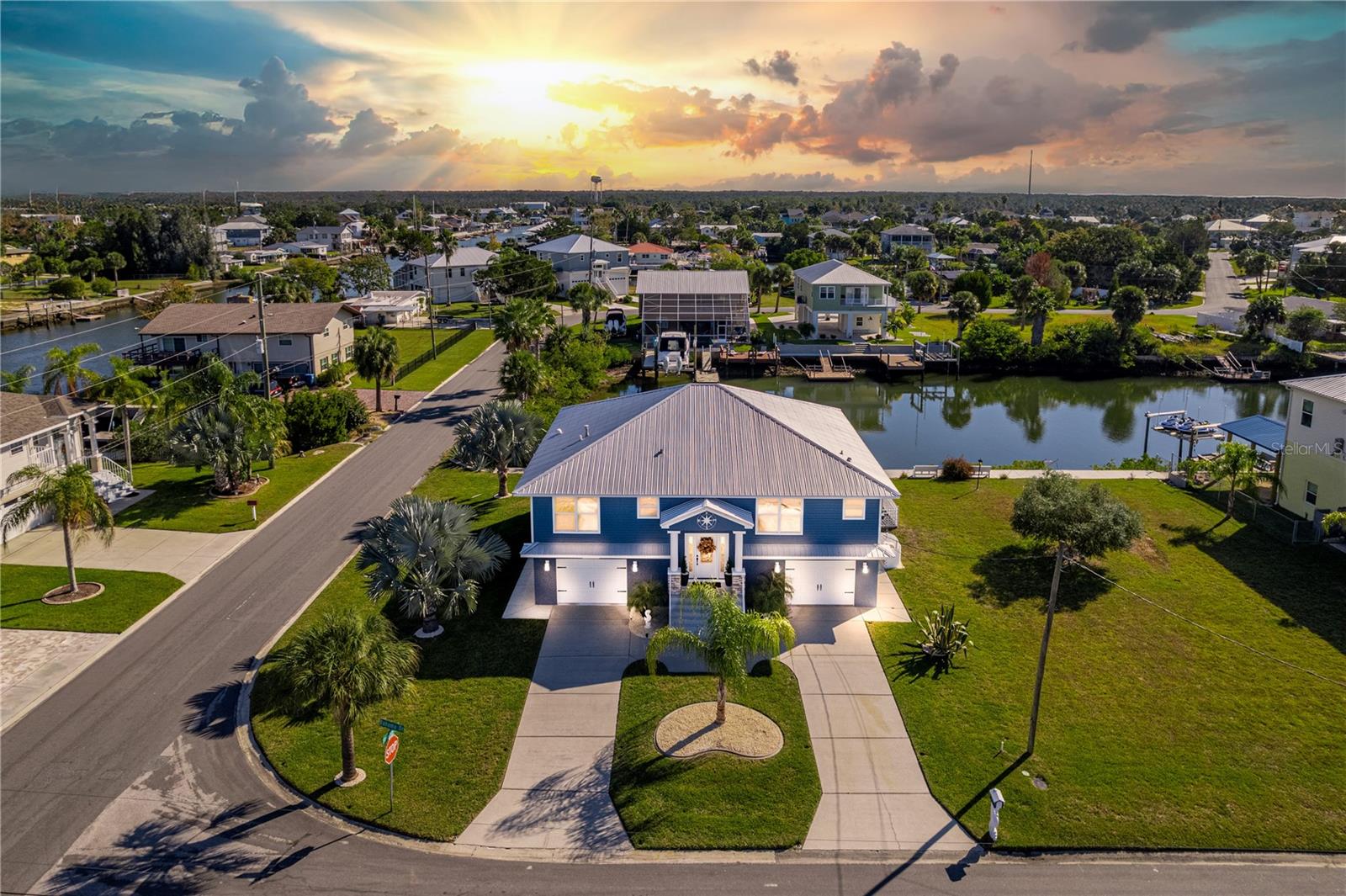 4508 Bahama Drive home for sale in Gulf Coast Retreats