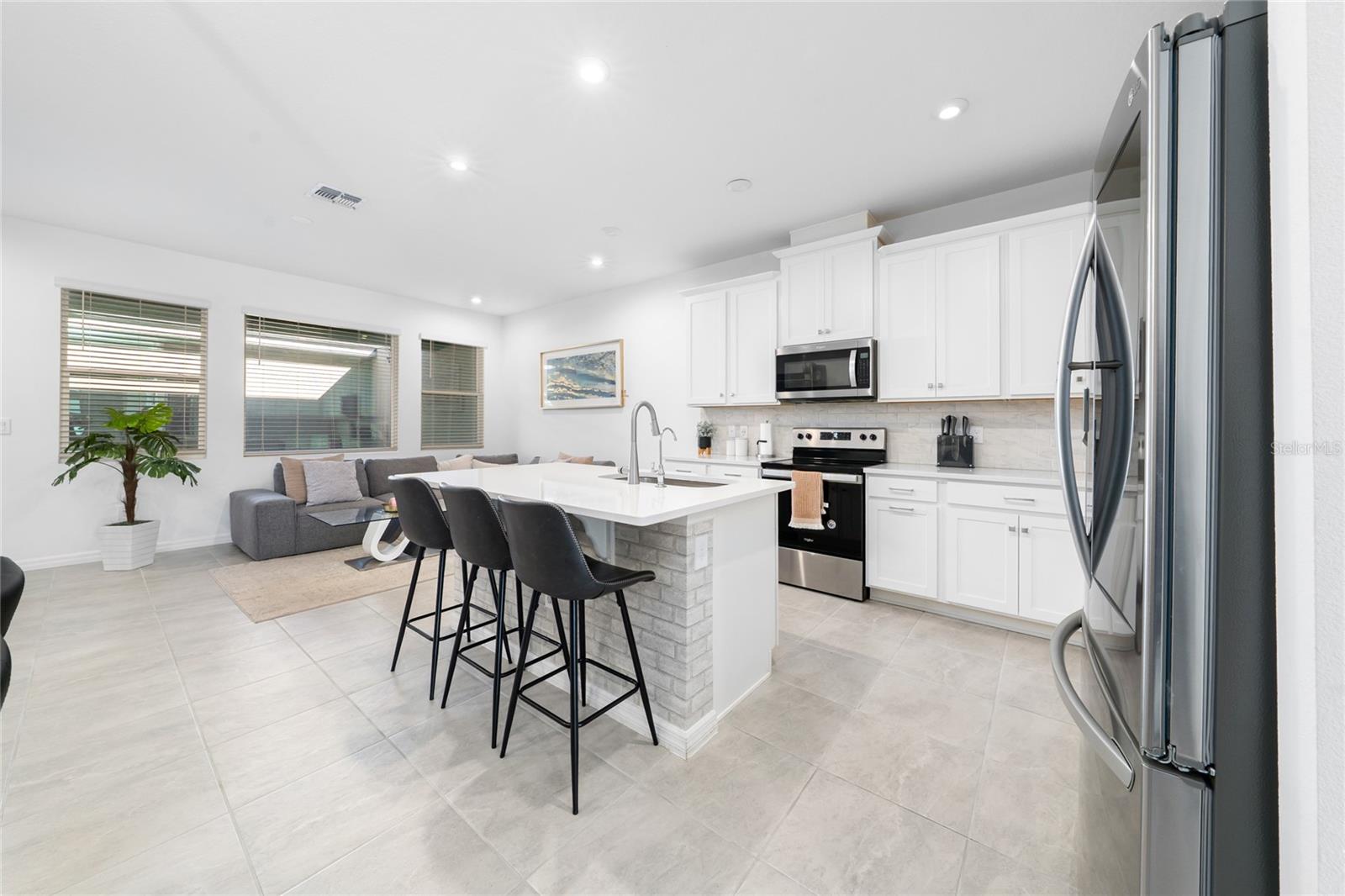 16425 Prairie School Drive home for sale in HAWKSMOOR