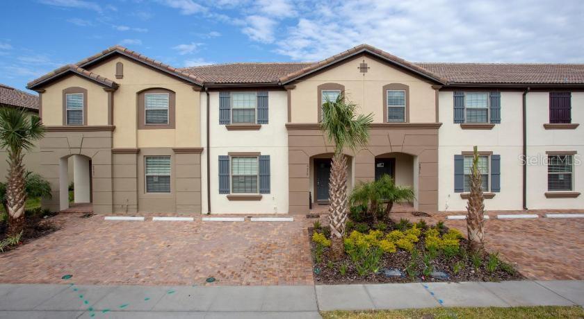 8879 Geneve Court home for sale in WINDSOR AT WESTSIDE