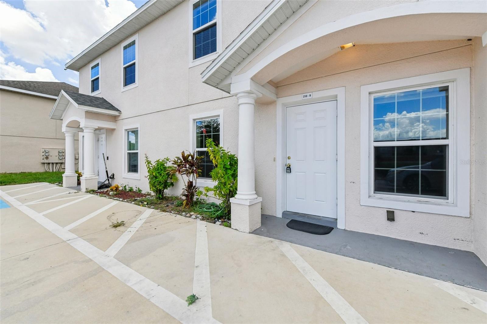 MAJORS LANE TWNHS in Kissimmee