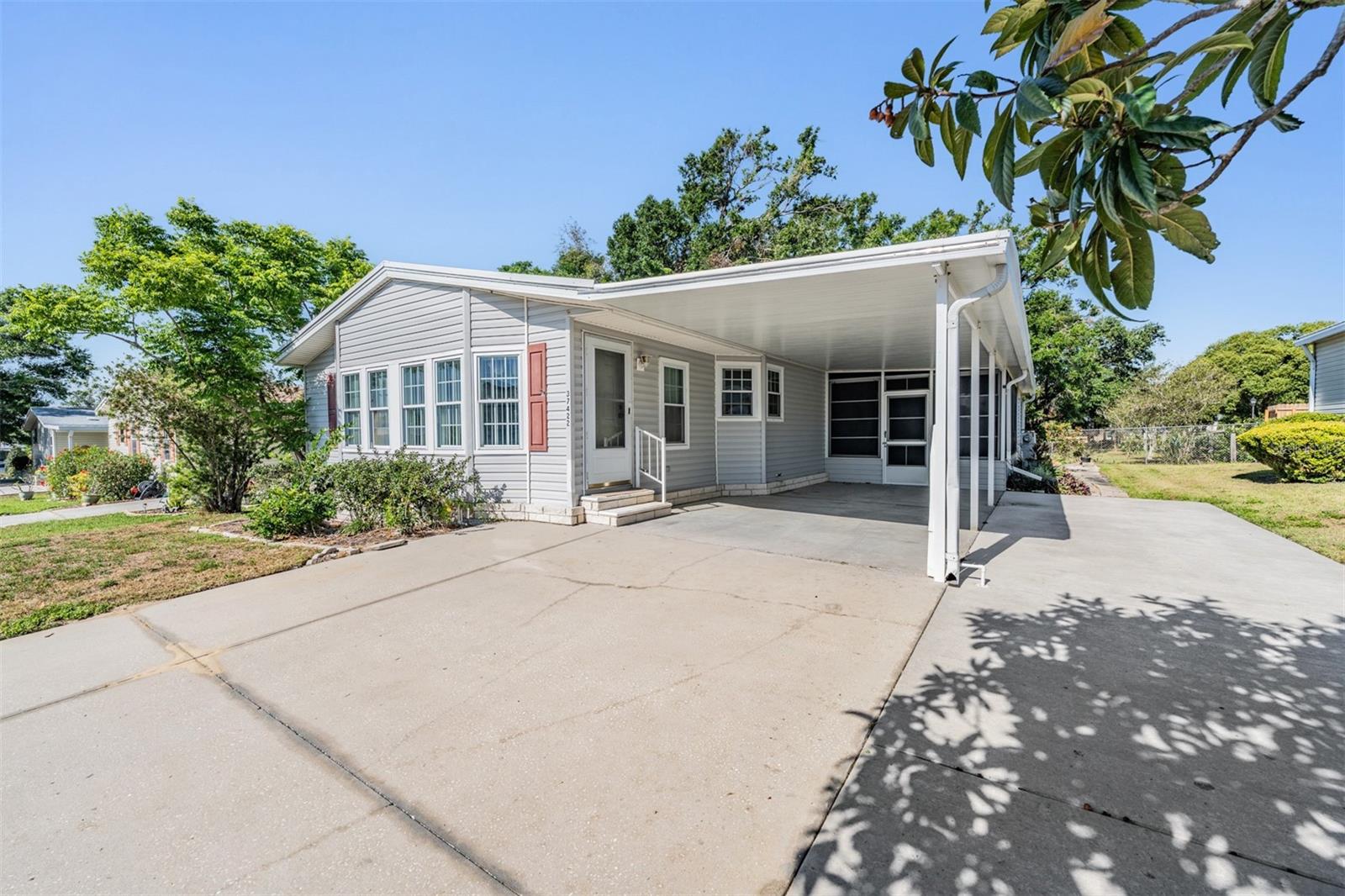 37422 Neukom Avenue home for sale in Grand Horizons
