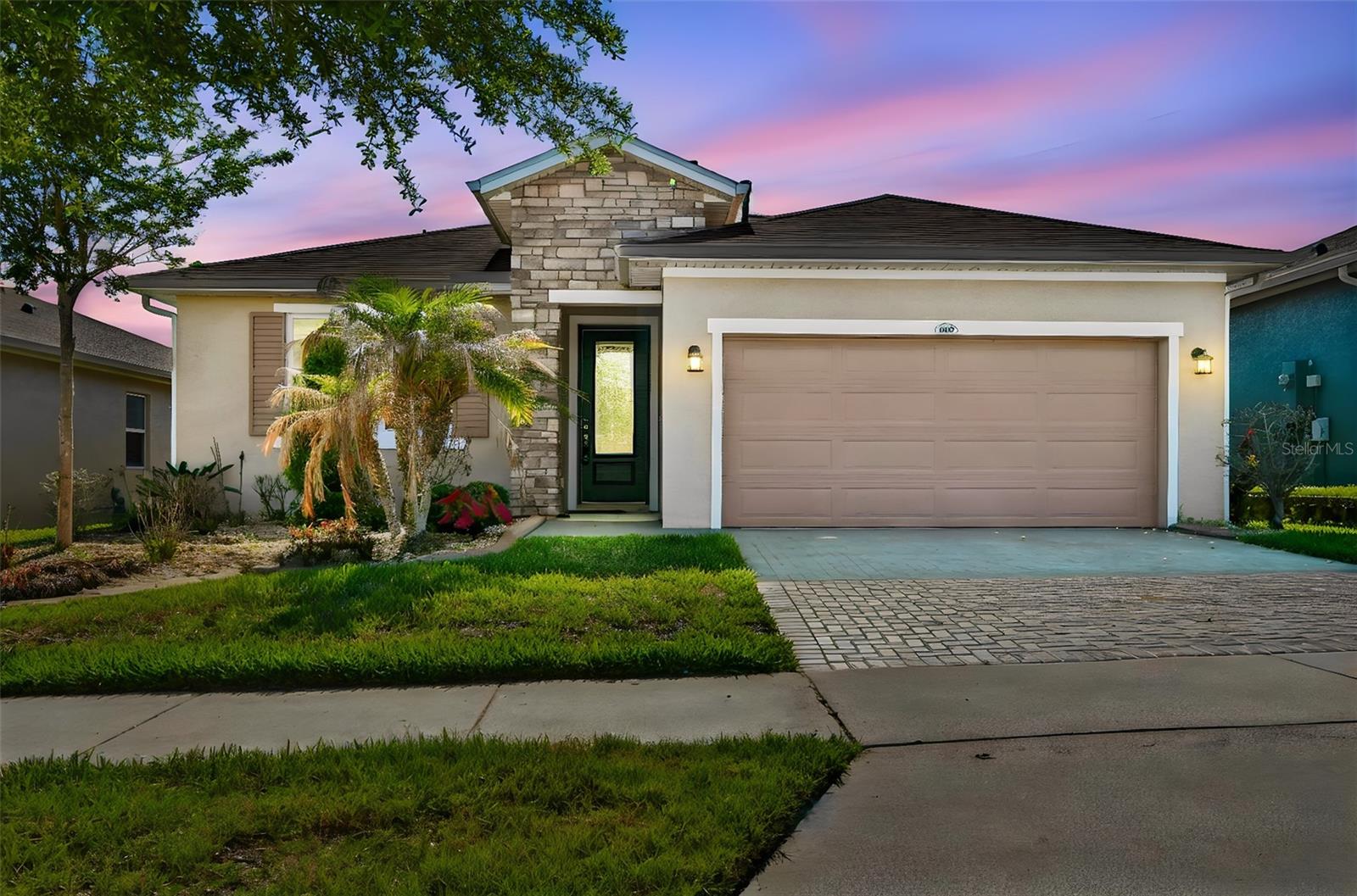 440 Alcove Drive home for sale in CASCADES/GROVELAND