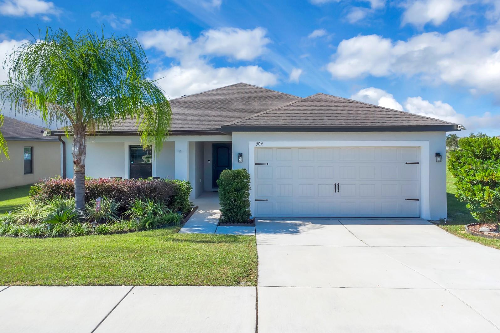 904 Aspen View Circle home for sale in CRESTRIDGE AT ESTATES AT CHERRY LAKE