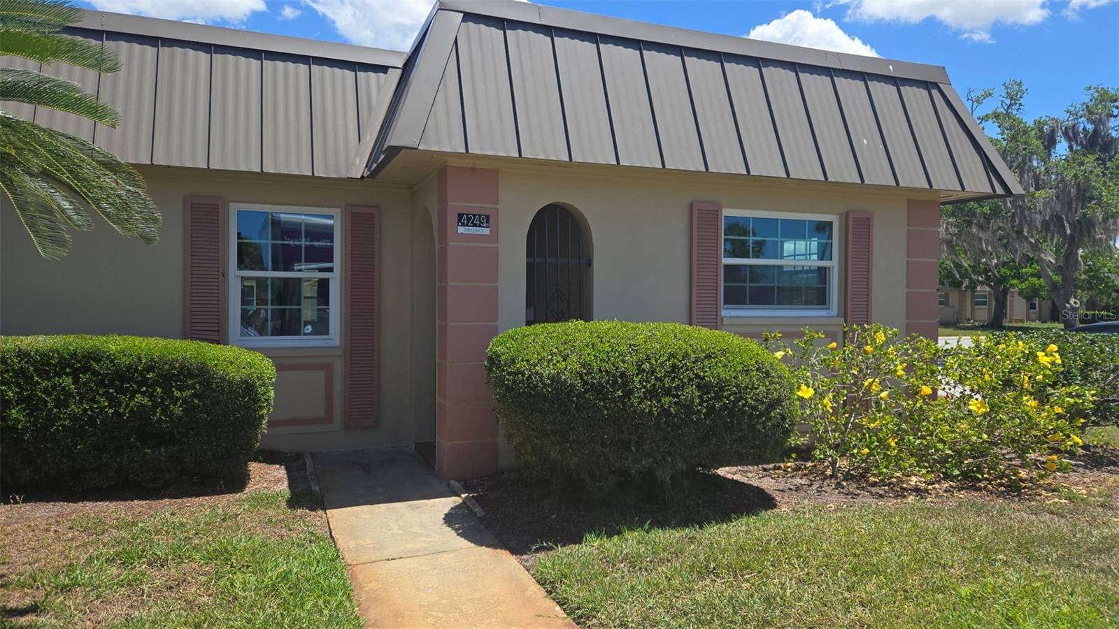 4249 Stratford Drive #4249 home for sale in Gardens of Beacon Square