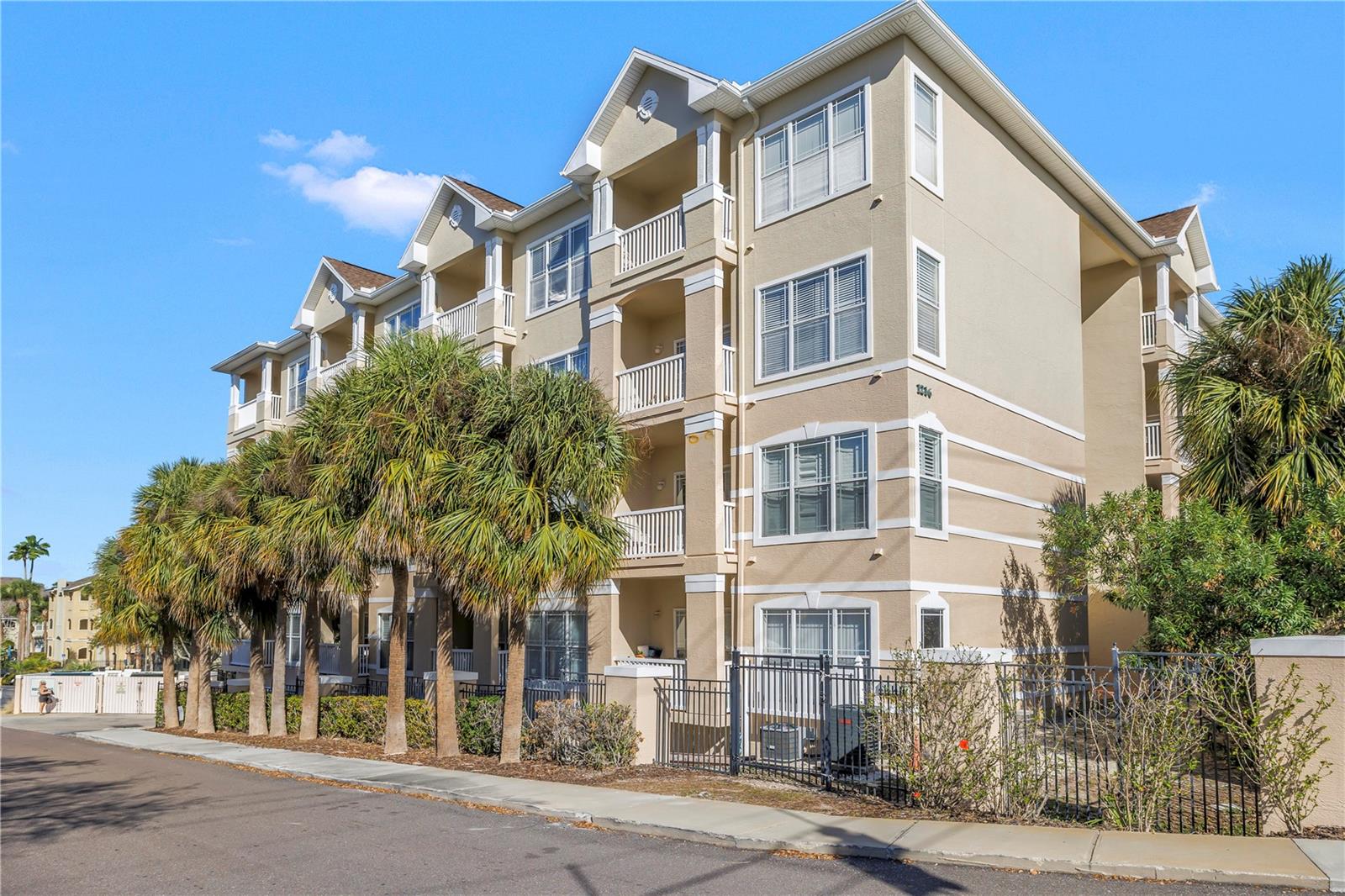 1216 S Missouri Avenue #415 home for sale in The Residences at Renaissance