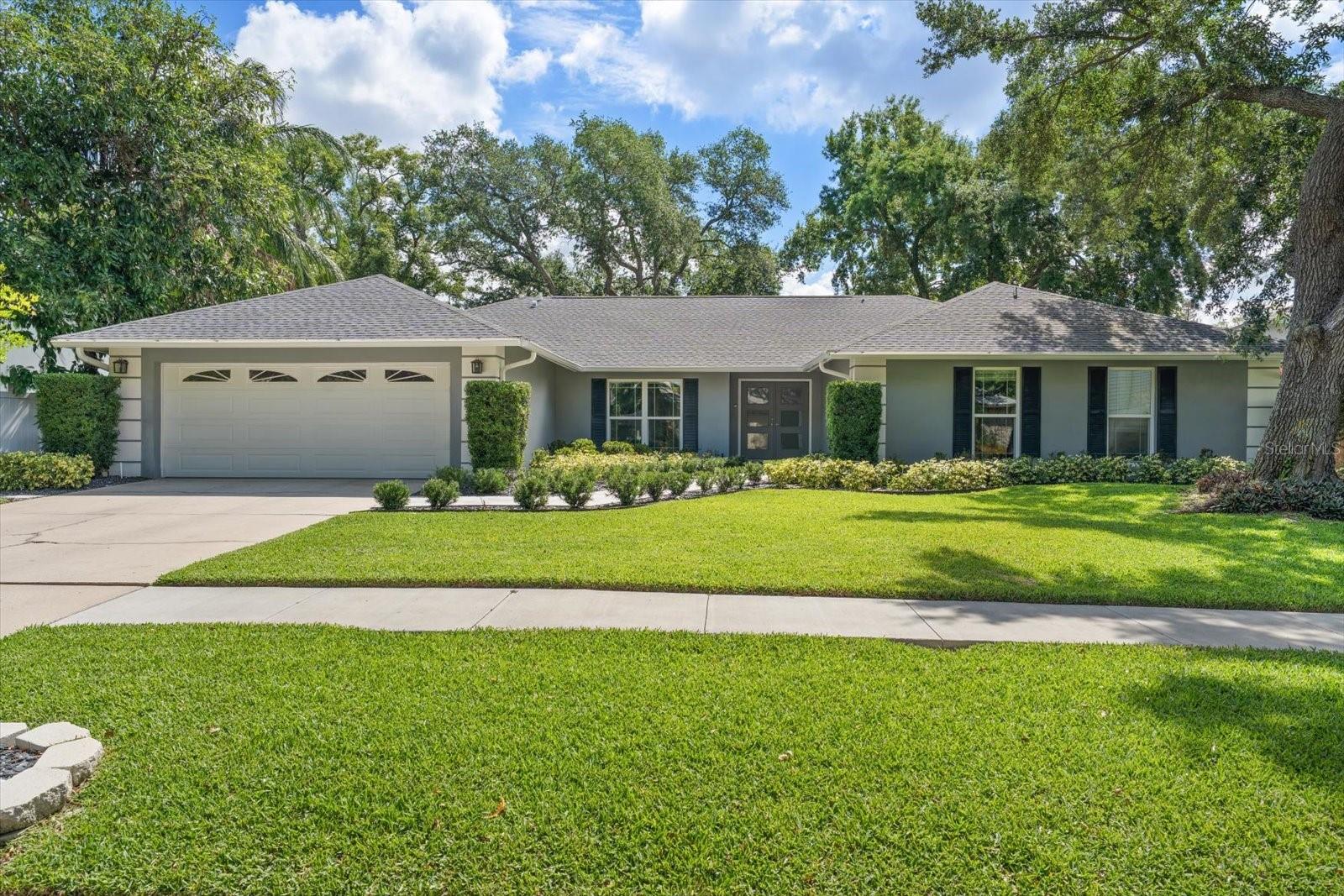 13903 Oberlin Manor Way home for sale in Lake Magdalene Manors