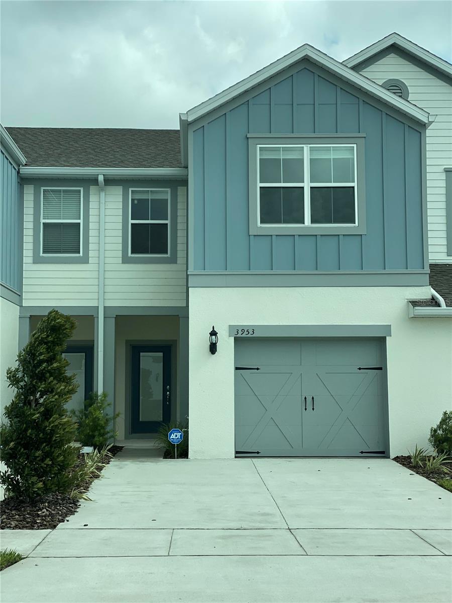 3953 Plainview Drive home for sale in SOMERSET XINGS