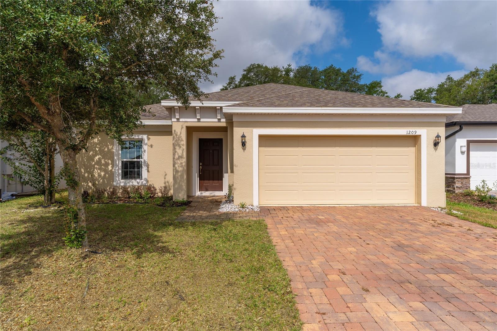 1209 Stratton Avenue home for sale in GROVELAND SUNRISE RIDGE