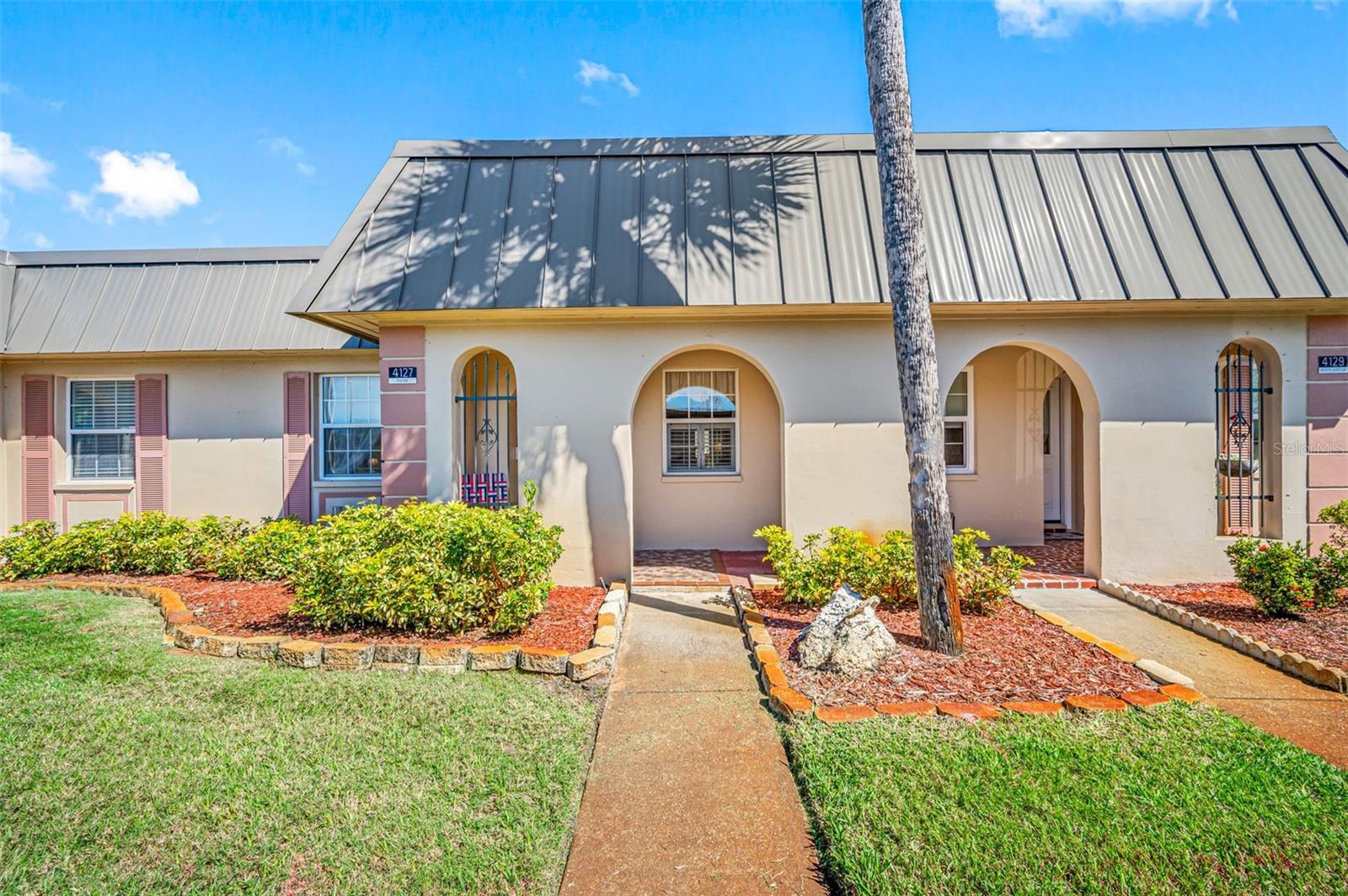 4127 Hampton Dr #4127 home for sale in Gardens of Beacon Square