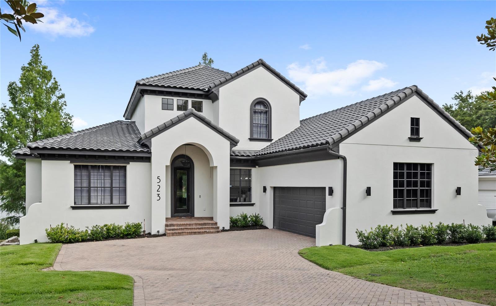 BLUE LAKE ESTATES in Eustis
