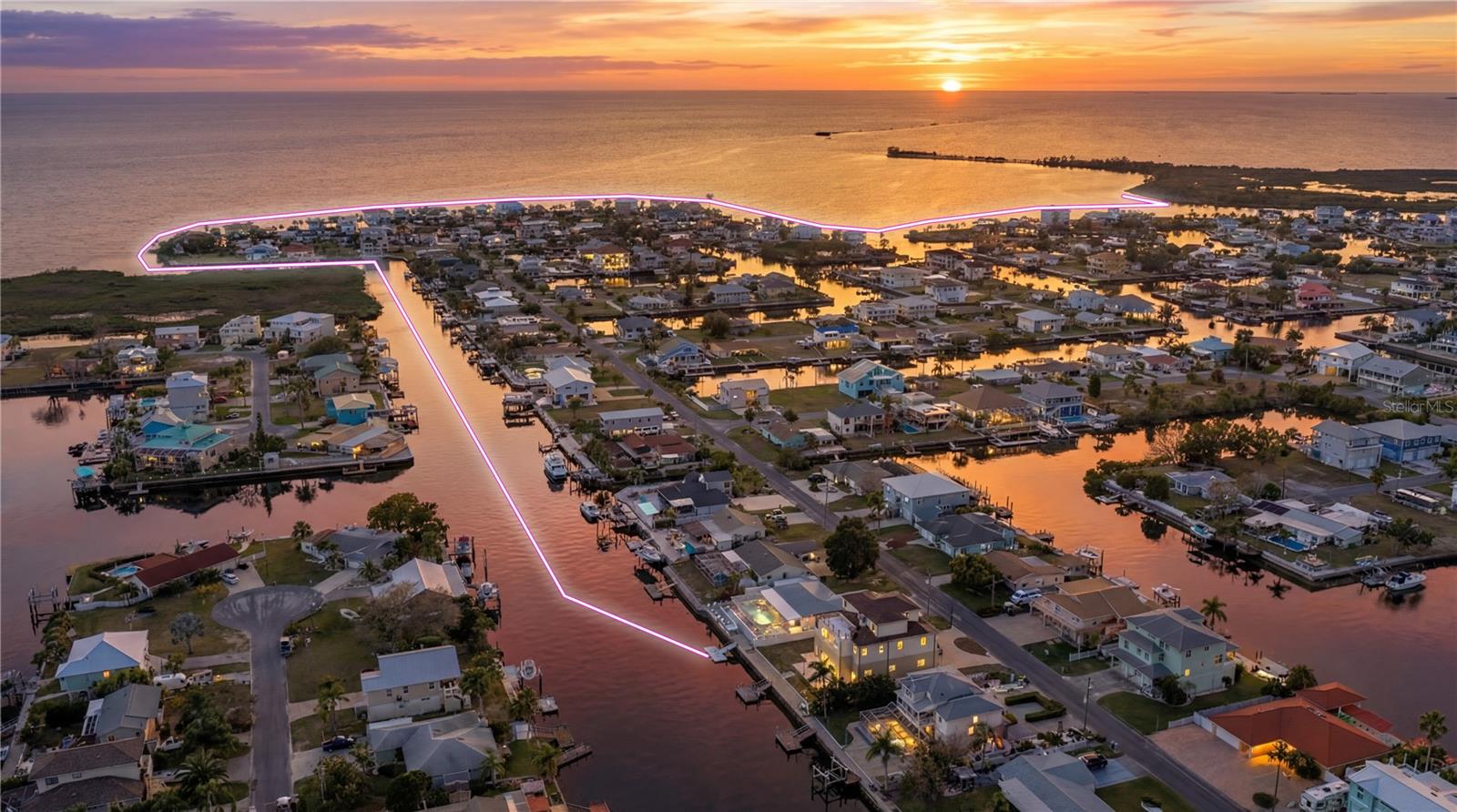 3336 Gulfview Drive home for sale in Gulf Coast Retreats