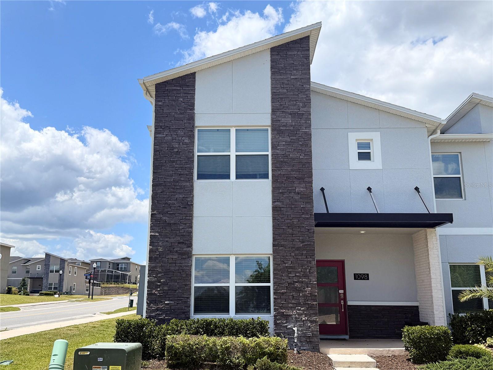 1098 Splash Shot Place home for sale in STONEYBROOK SOUTH NORTH PRCL PH