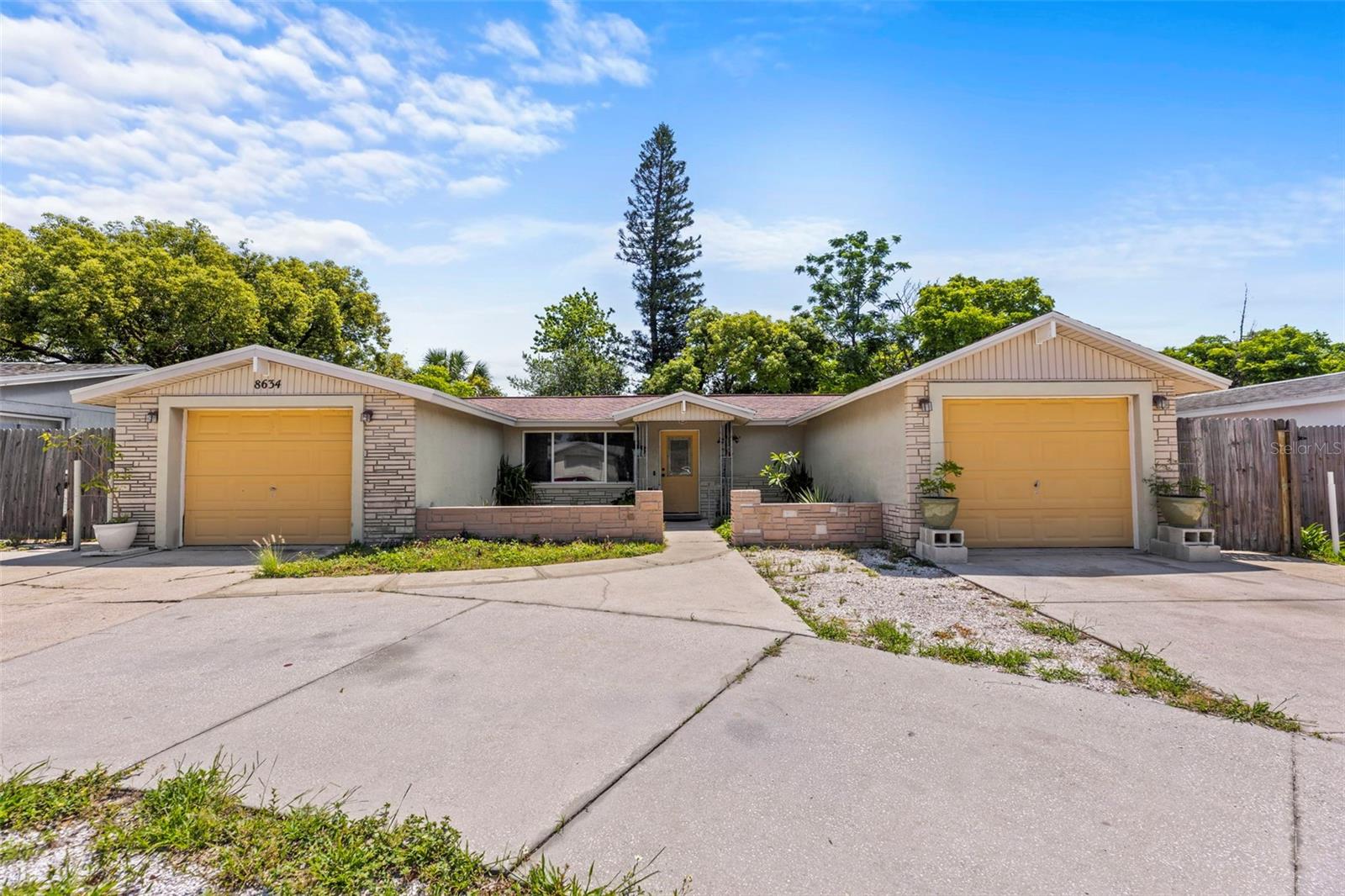 8634 Roble Way home for sale in Ridge Crest Gardens