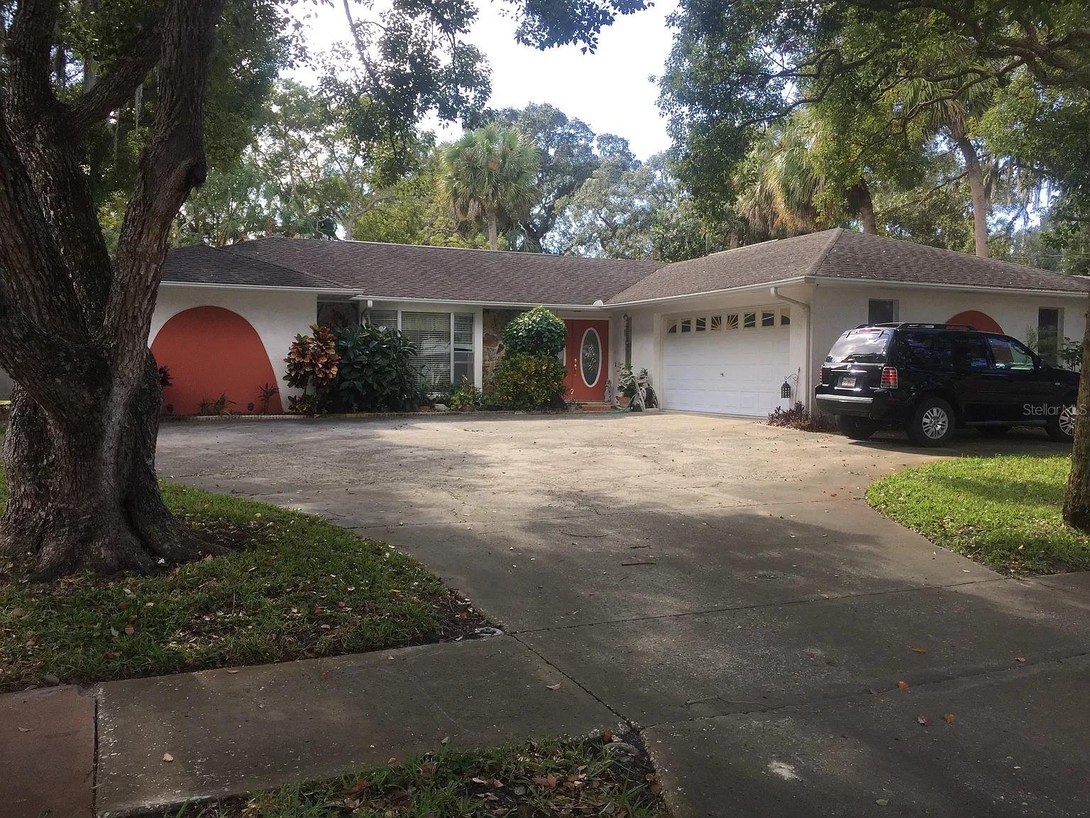 7213 Jasmin Drive home for sale in Jasmin Point Estates