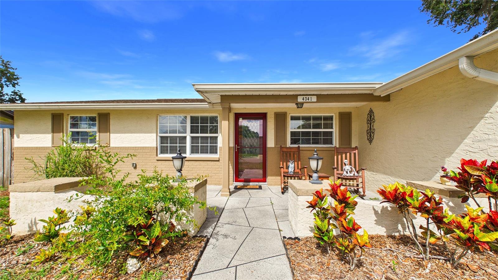 4341 Otter Way home for sale in Park Lake Estates