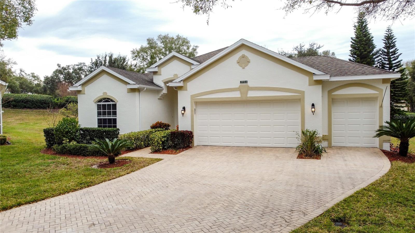 3914 Allamanda Court home for sale in Kings Ridge