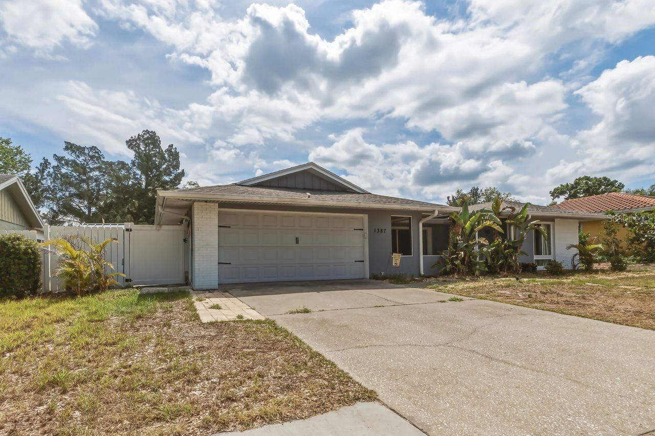 1387 S Disston Avenue home for sale in Oakleaf Village