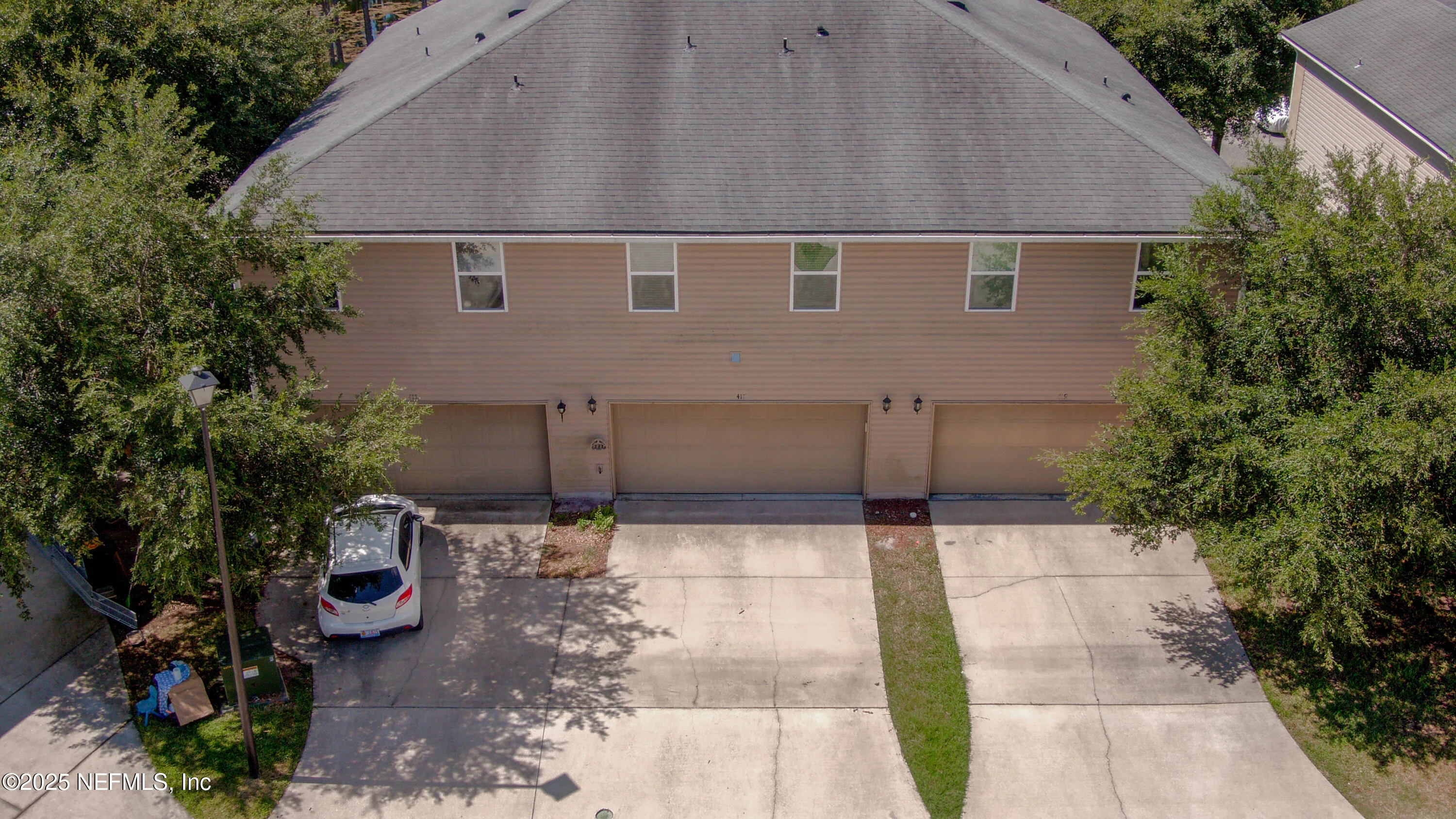 Lakes and amenities at Plantation Village